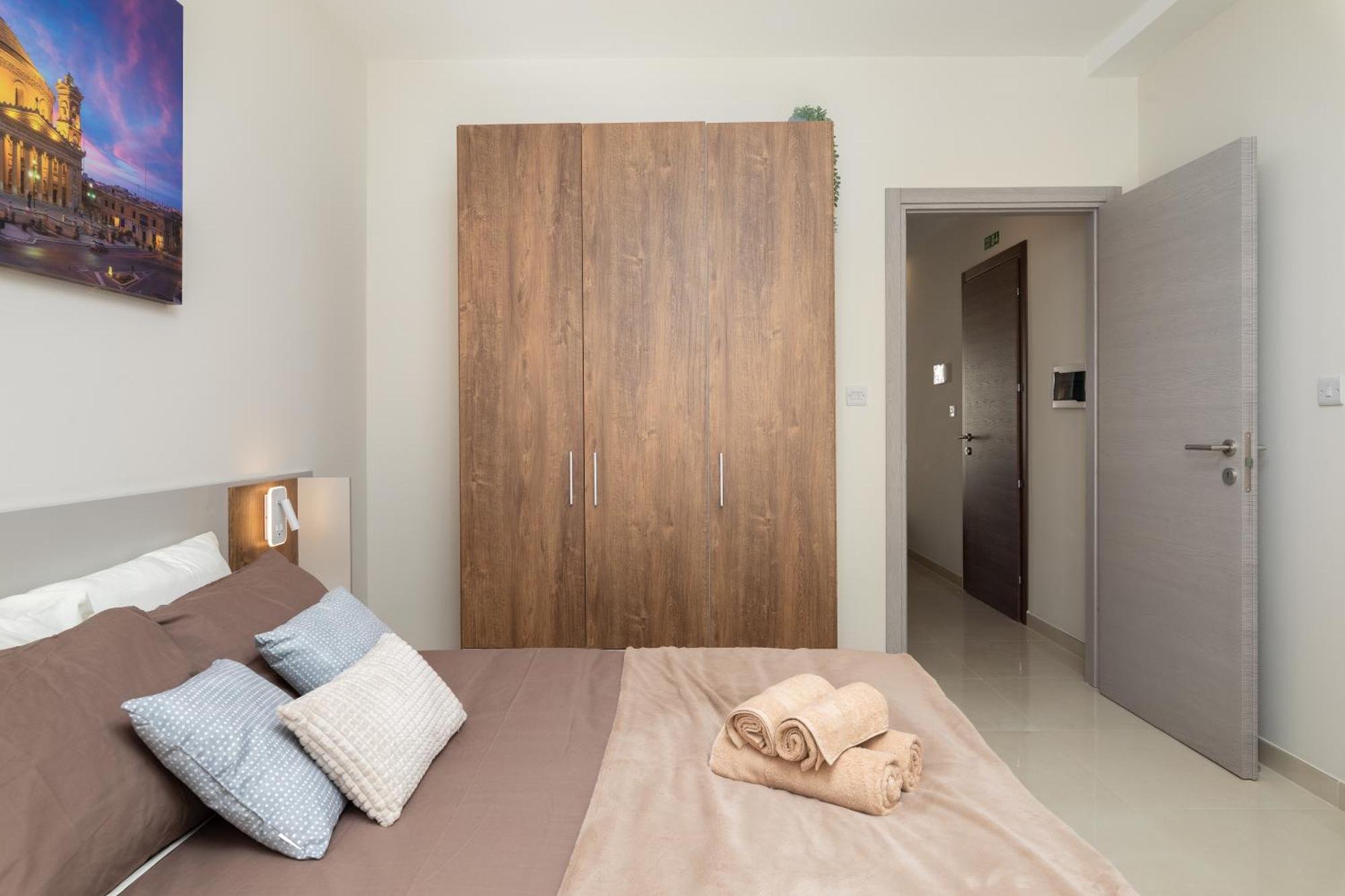 Edka Suites - Modern Sunlit 2Bd Apartments With Balconies - Close To Sliema Promenade, St Julian'S & St Georges Bay Gzira Экстерьер фото