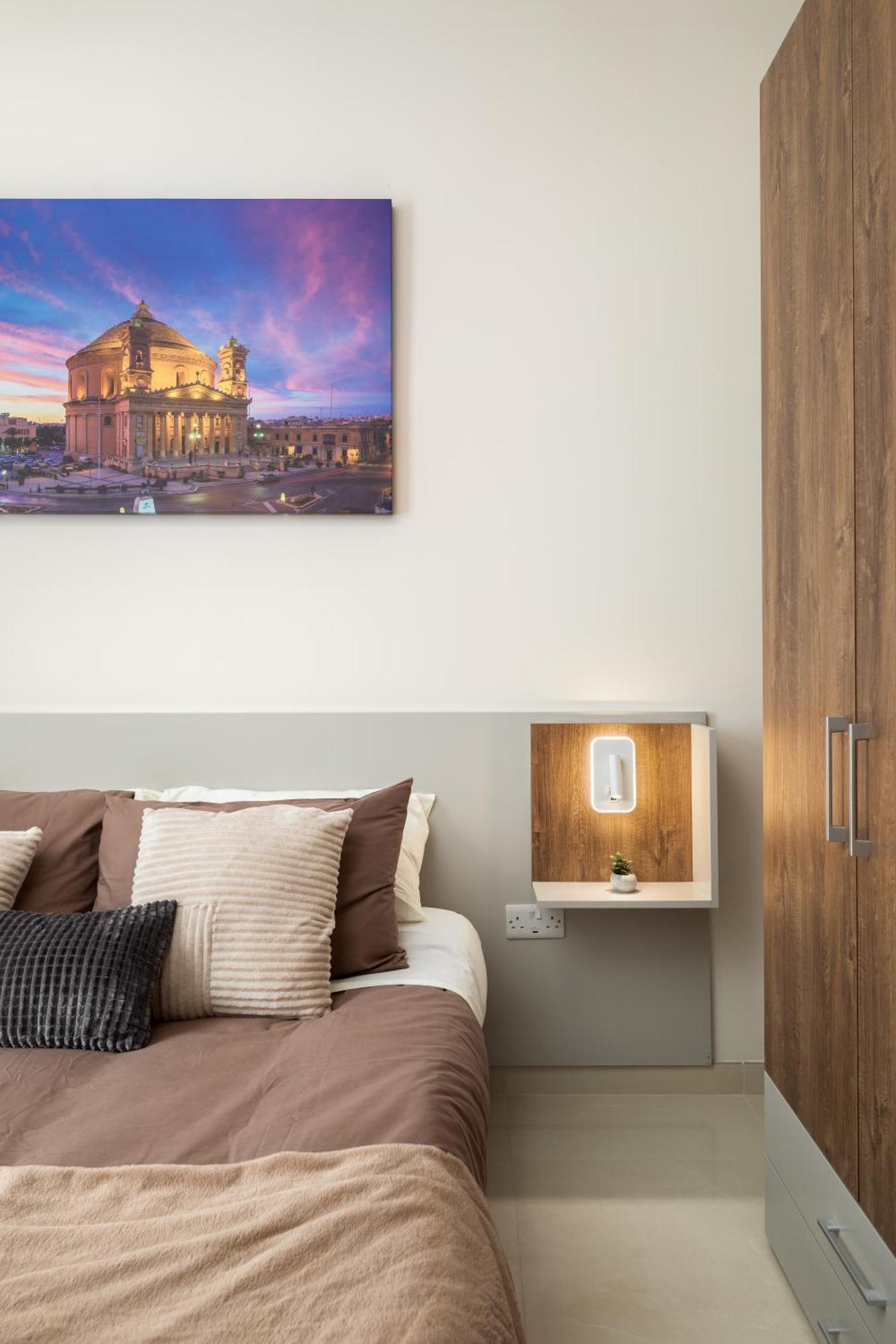 Edka Suites - Modern Sunlit 2Bd Apartments With Balconies - Close To Sliema Promenade, St Julian'S & St Georges Bay Gzira Экстерьер фото