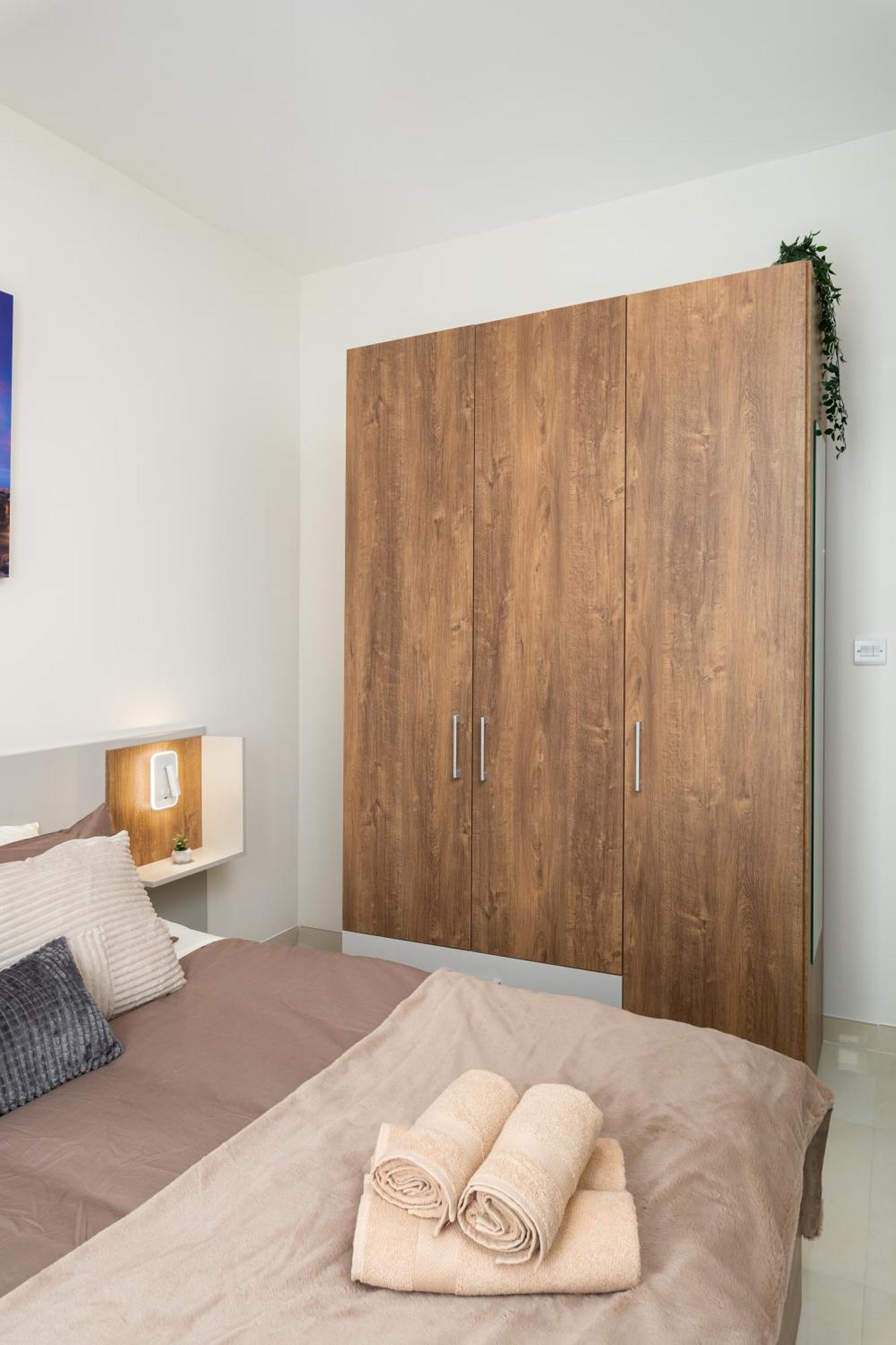 Edka Suites - Modern Sunlit 2Bd Apartments With Balconies - Close To Sliema Promenade, St Julian'S & St Georges Bay Gzira Экстерьер фото