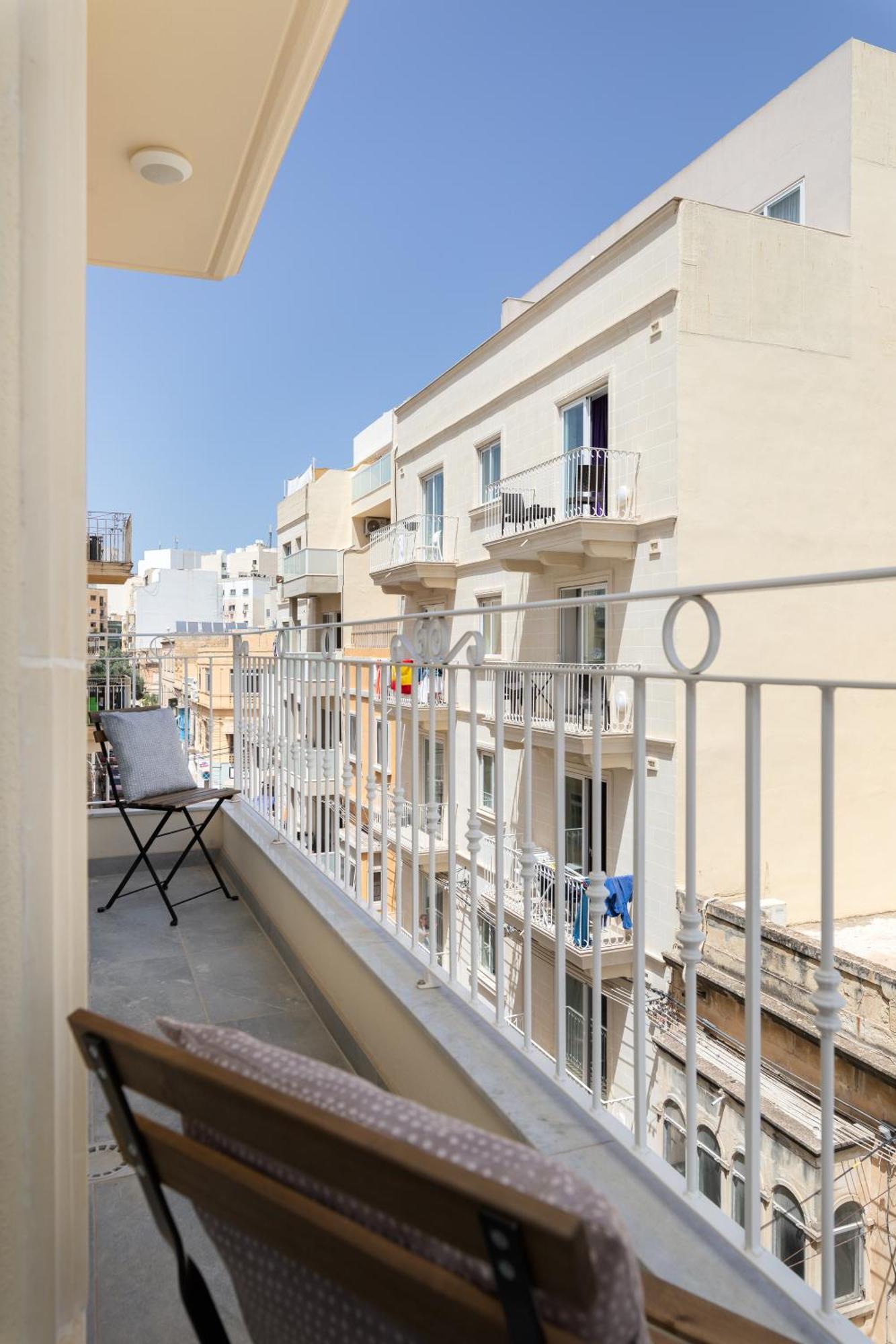 Edka Suites - Modern Sunlit 2Bd Apartments With Balconies - Close To Sliema Promenade, St Julian'S & St Georges Bay Gzira Экстерьер фото